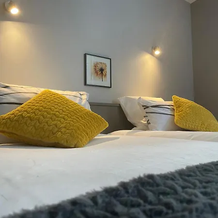 Logis Castel De Mirambel Hotel Lourdes