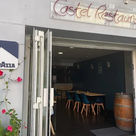 ホテル Logis Castel De Mirambel