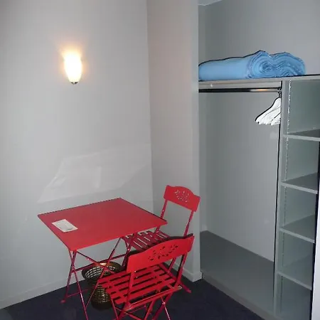 Logis Castel De Mirambel Lourdes