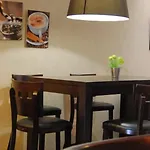 Logis Castel De Mirambel