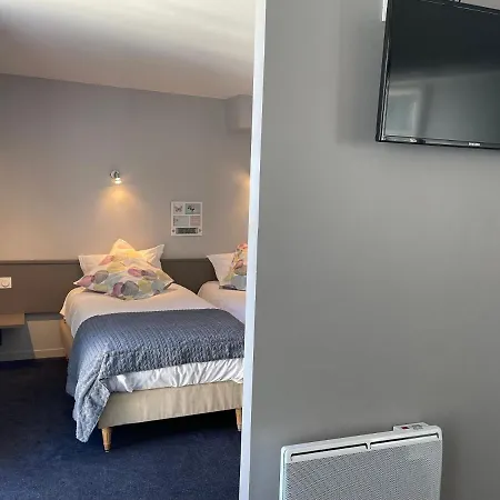 Logis Castel De Mirambel 酒店 卢德