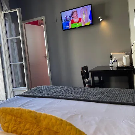 酒店 Logis Castel De Mirambel