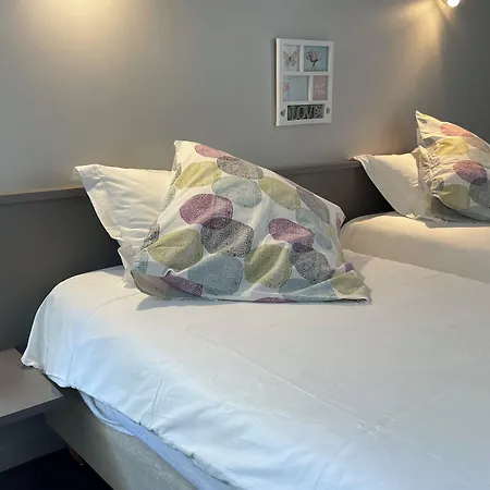 酒店 Logis Castel De Mirambel