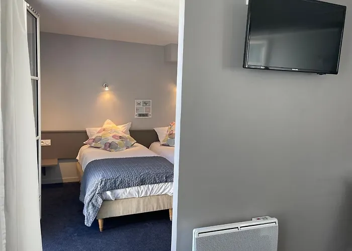 Logis Castel De Mirambel Hotel Lourdes