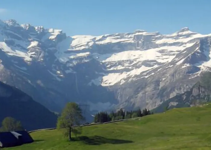 Logis Castel De Mirambel Hotel 3*