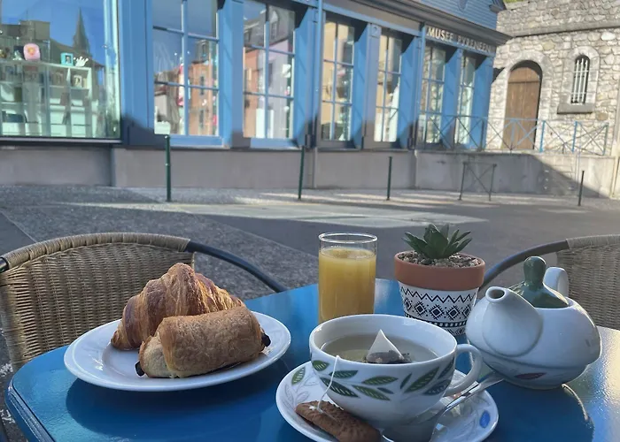 Hotel Logis Castel De Mirambel Lourdes