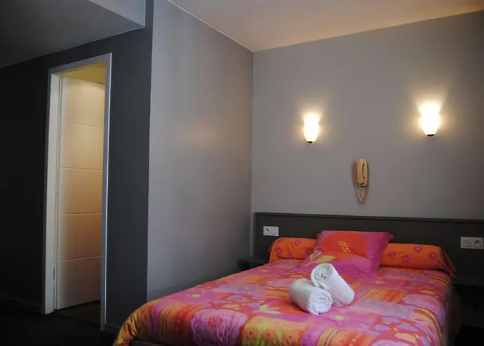 Logis Castel De Mirambel 3* Lourdes